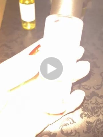 Customer video review of Fragancia TIERRA HÚMEDA