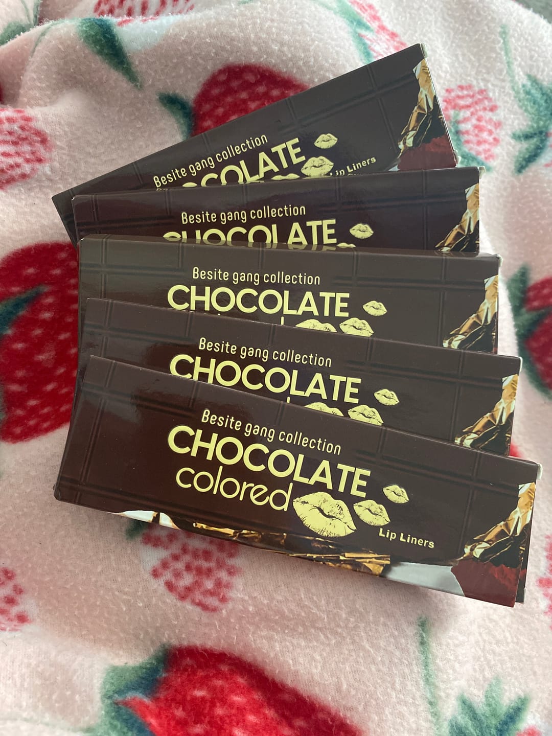 Customer photo review of Chocolate Colored Lip Liner Set