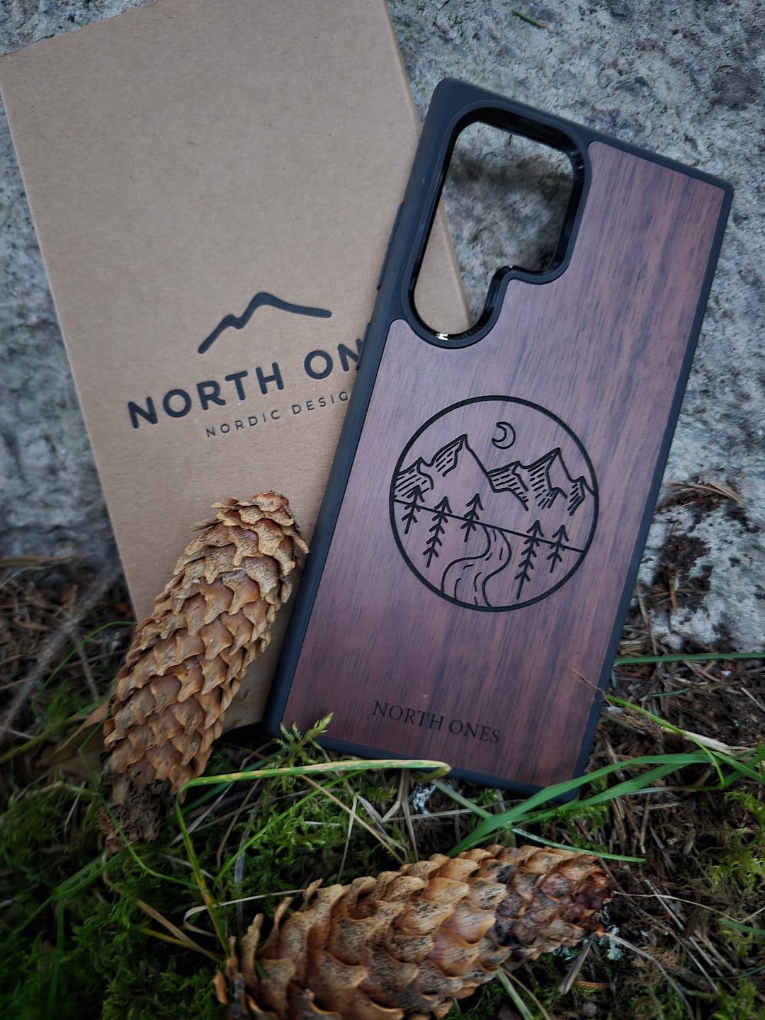 Customer photo review of Mountain Valley | Valnöt