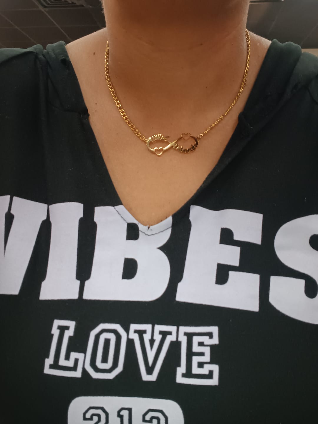 Customer photo review of Infinity Heart Name Necklace