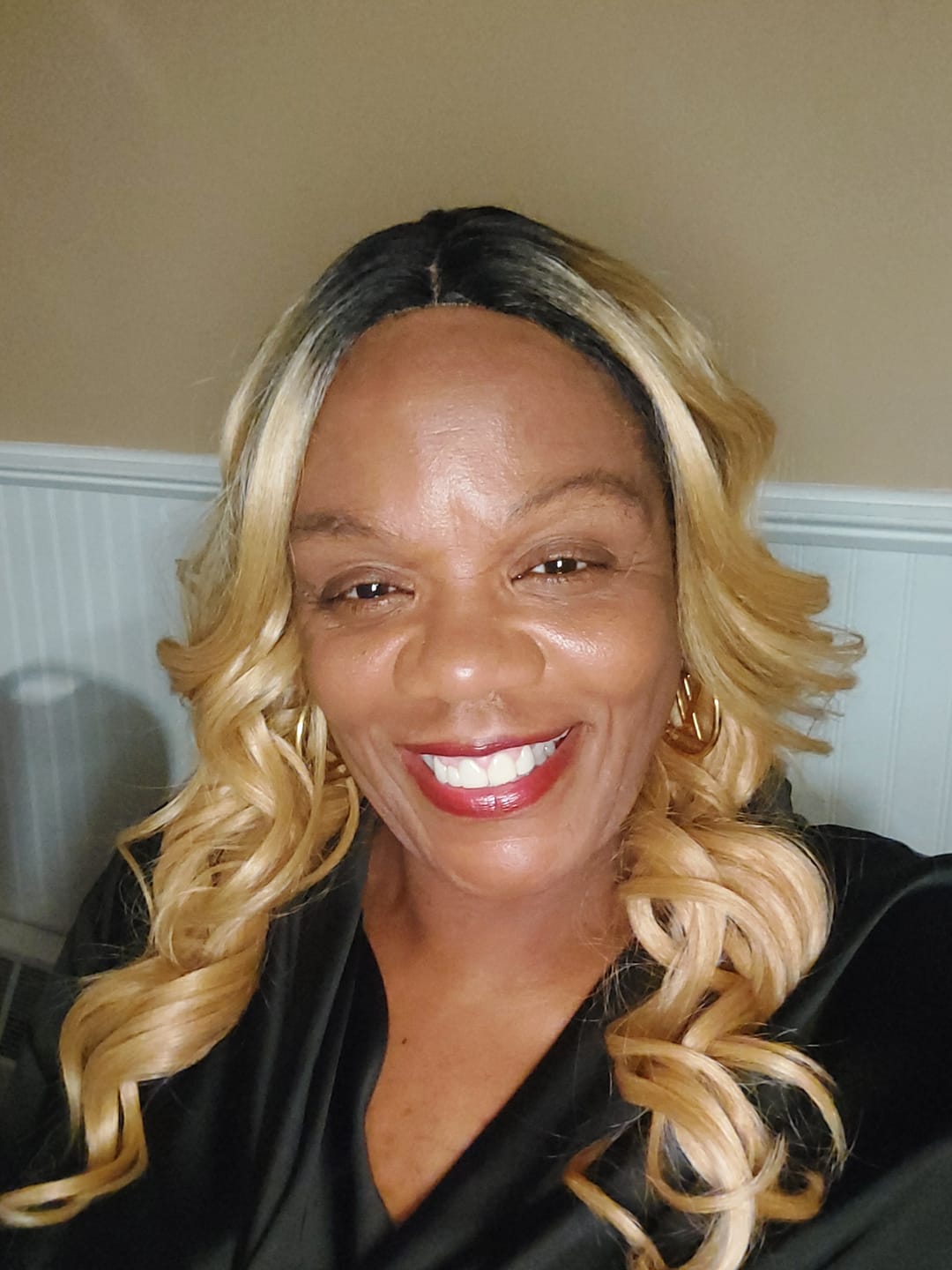 Customer photo review of Outre Synthetic Lace Part Daily Wig - KIMBRA