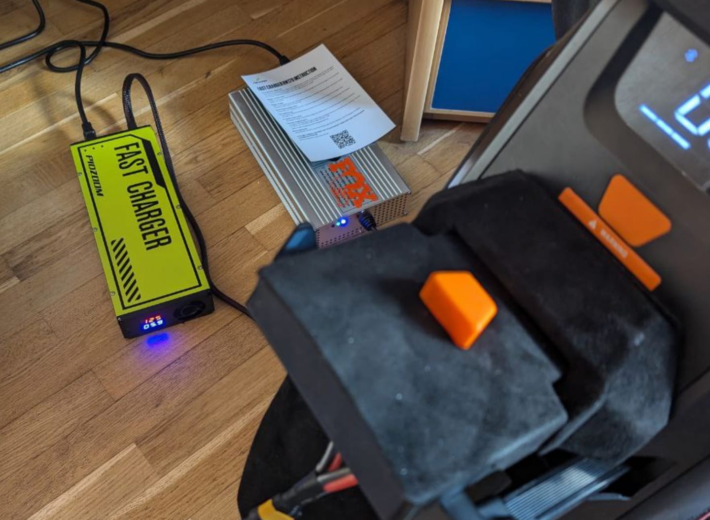 Customer photo review of Fast Charger HW170W (40-178V)