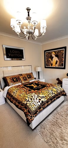 Customer photo review of Louis Vuitton Tiger comforter set