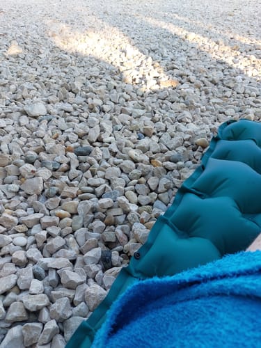 Avis photo d'un client sur MATELAS GONFLABLE COZIYA