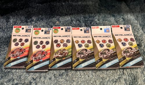 Customer photo review of TAKARA TOMY Beyblade X BX-31 Random Booster Vol.3 TyrannoBeat 4-70Q