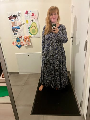 Customer photo review of Robe Louisa - viscose fleurs d'antan