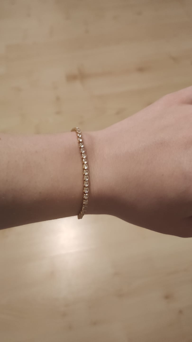 Customer photo review of Tennis Armband | 18K vergoldet