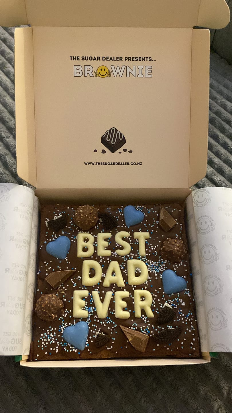 Customer photo review of Custom message fathers day brownie