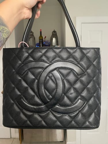 Customer photo review of Preloved Chanel Black Quilted Caviar Leather Medallion Tote 3QM934R 071624 G