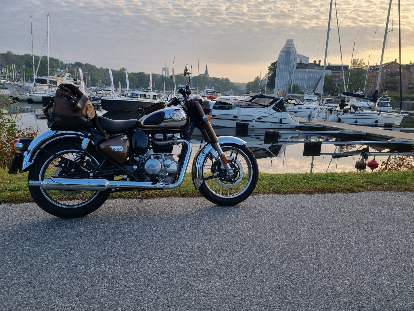 Customer photo review of outlaw duffel bag