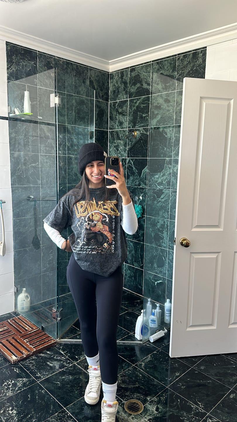 Customer photo review of ZENITSU VINTAGE TEE