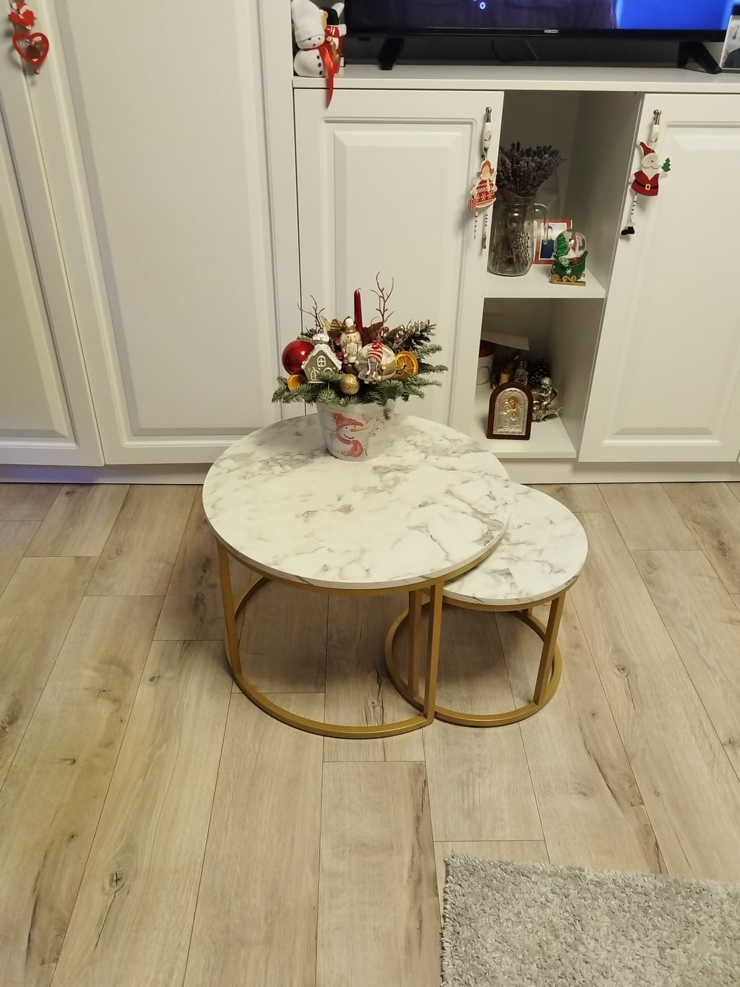 Customer photo review of Set 2 masute cafea PAOLA, alb cu efect de marmura/auriu