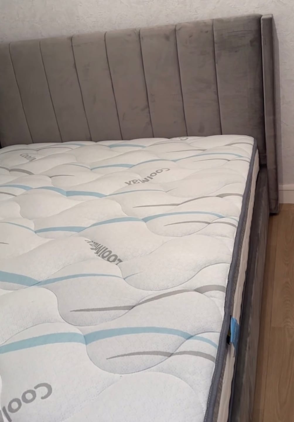 Customer photo review of Matelas à ressorts ensachés épaisseur 25 cm - DENALI