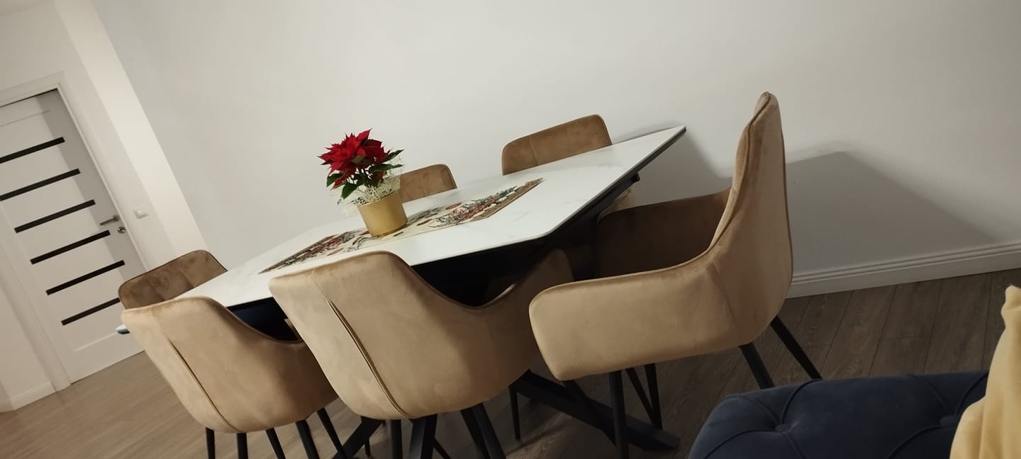 Customer photo review of Scaun LEMON, bej/negru, stofa catifelata/metal, 57x47x85 cm