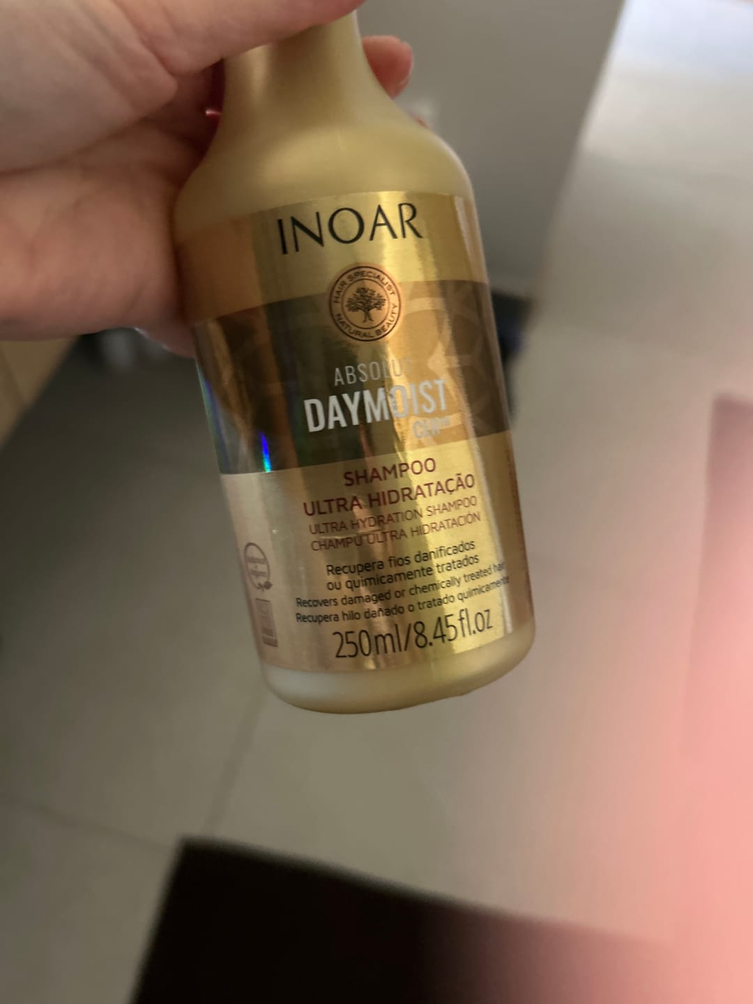 Customer photo review of Inoar Absolut Daymoist Shampoo 250 Ml