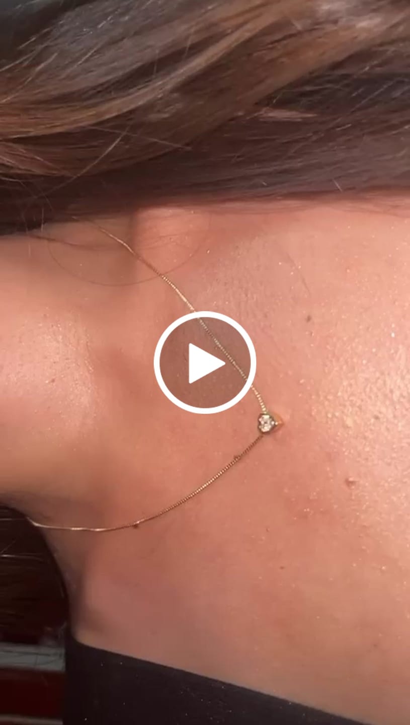 Customer video review of Cadena Corazón Cristal en Oro laminado 18k Para Dama