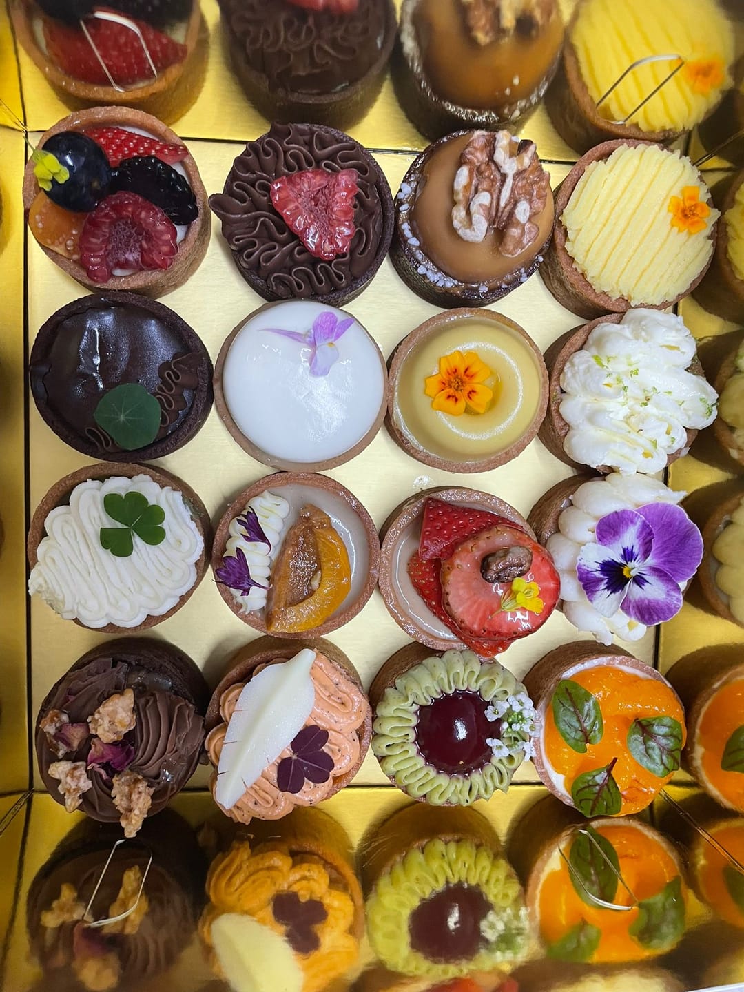 Customer photo review of The Dessert Connoisseur 16pcs