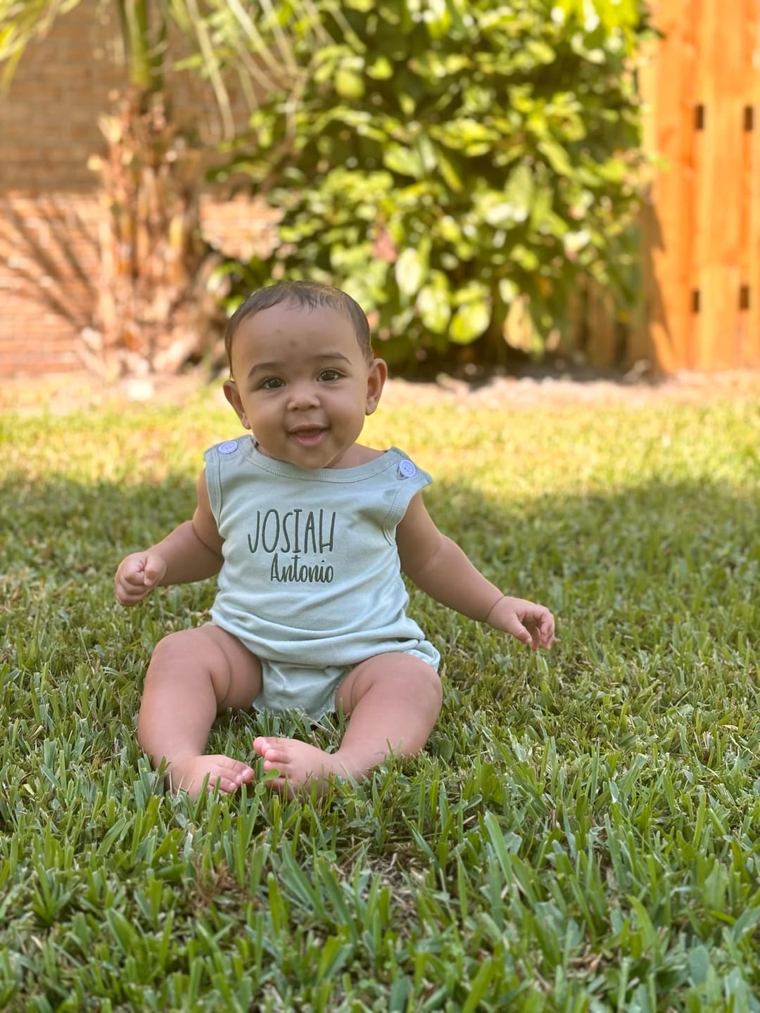 Customer photo review of Unisex Plain Bubble