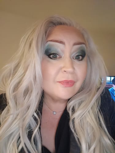 Customer photo review of The Headband Wig Perfect Curl