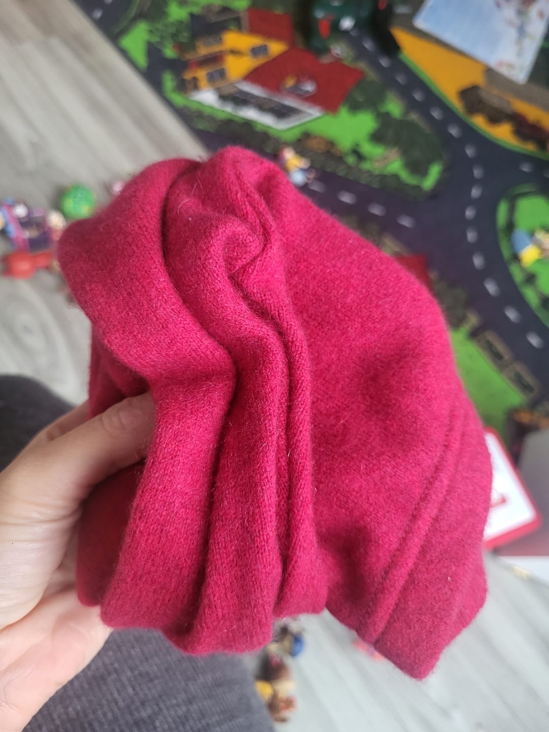 Customer photo review of Upcycling Schmale Kaschmirhose Rot