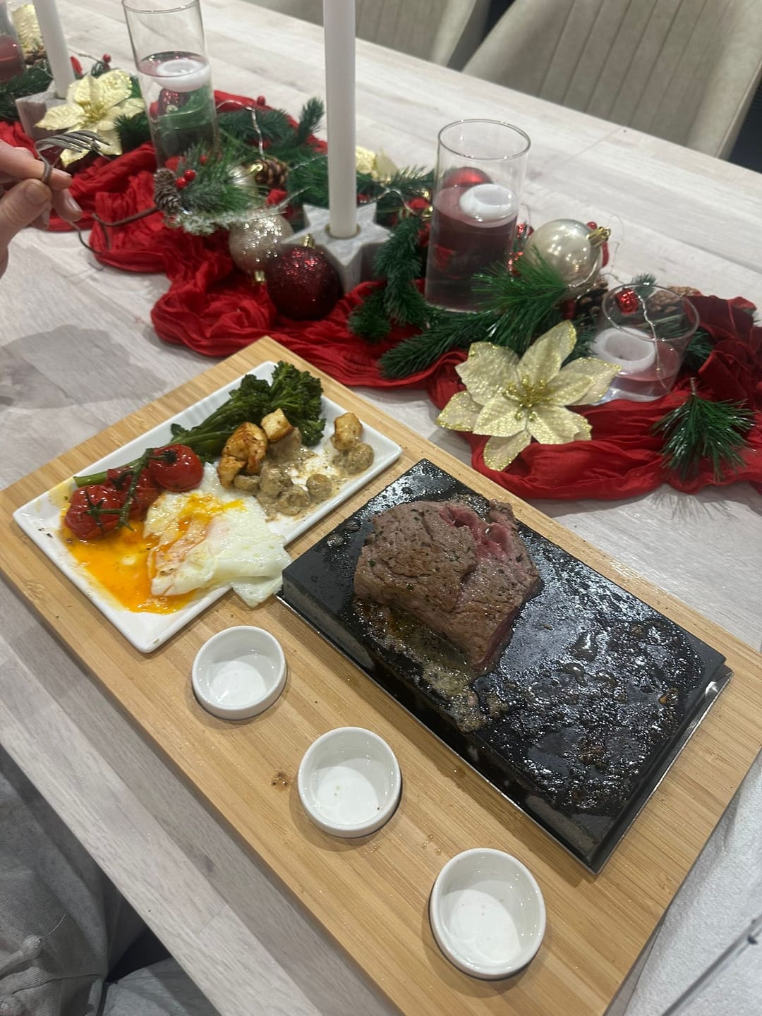 Customer photo review of The SteakStones Sizzling Steak Set