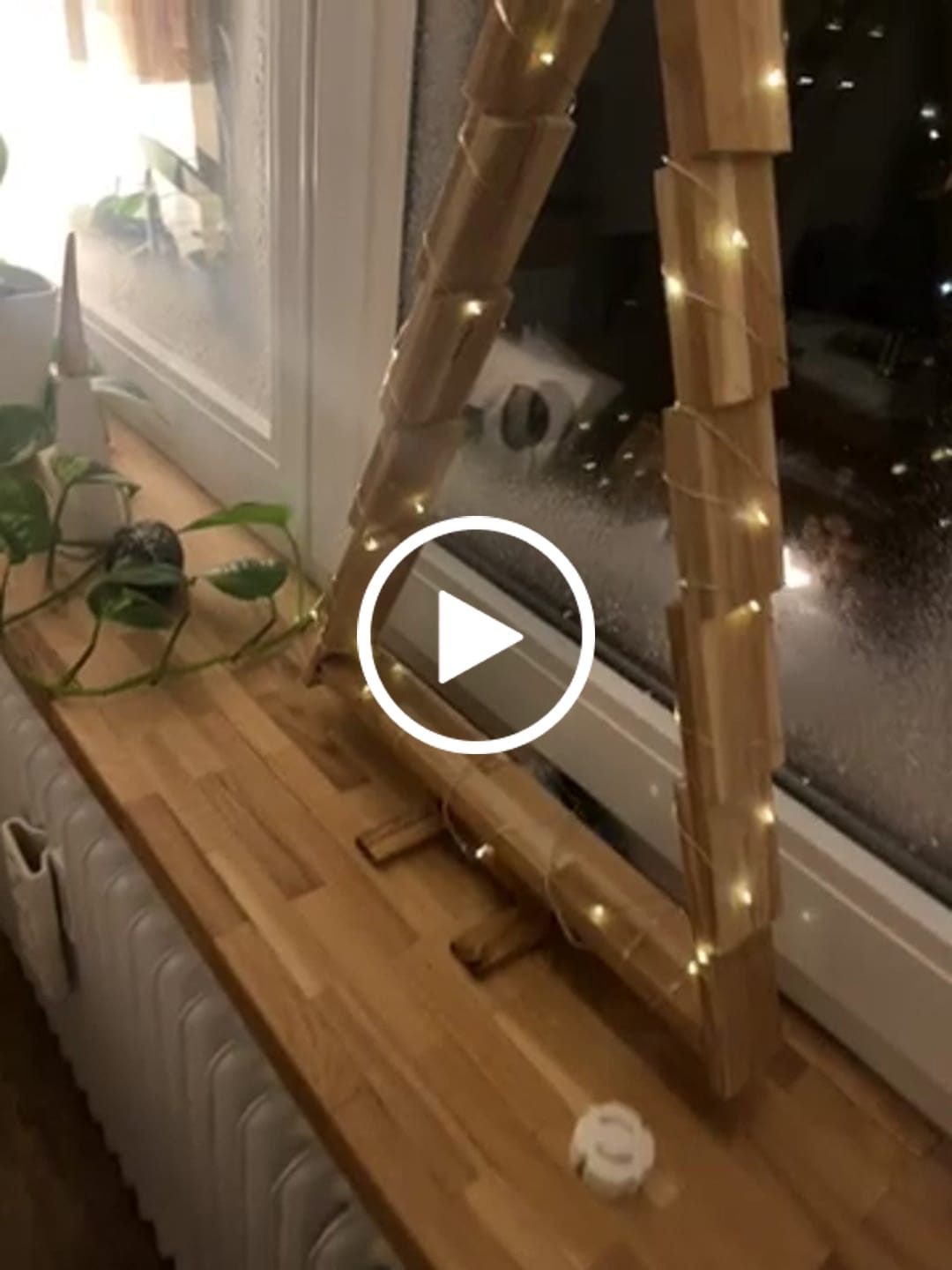 Customer video review of Holzleim Jowacoll Wasserfest - 500 g