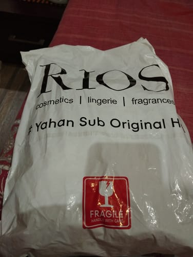 Customer photo review of Loreal Casting Creme Gloss - 400 Brown Hair Color