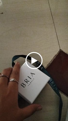 Customer video review of TENNIS BRACELET (3MM) - Fine Silver