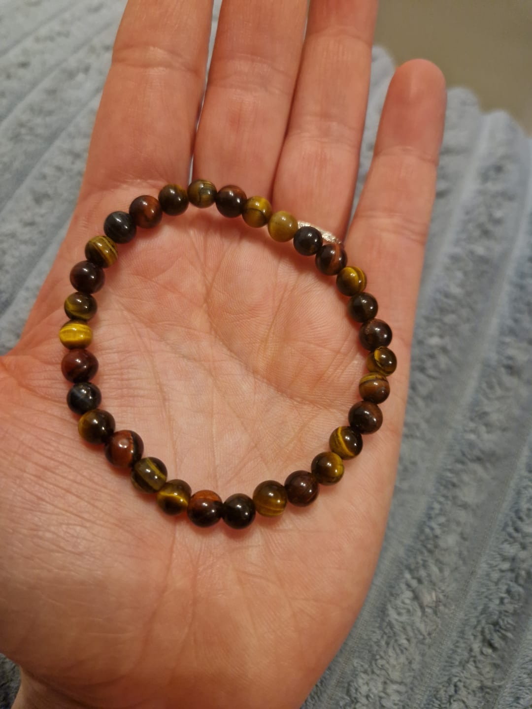 Customer photo review of Bracelet Oeil Multiple "Force et Confiance"