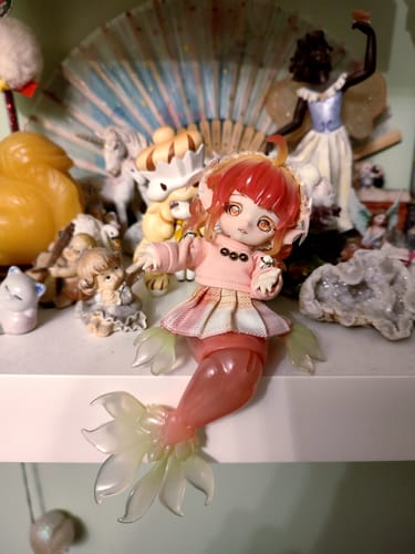 Customer photo review of BJD Figure Clothes Bare Midriff Suit