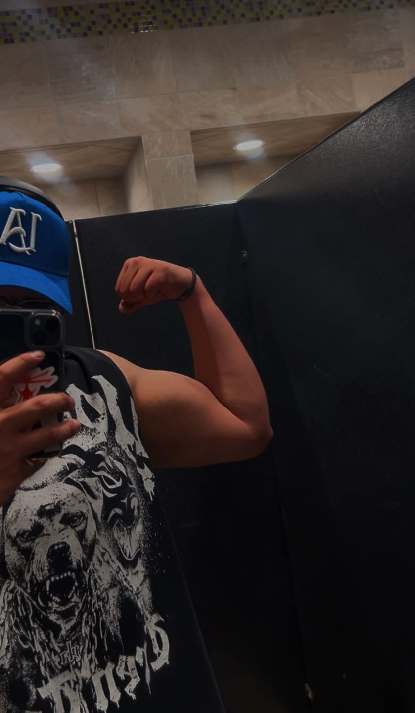 Customer photo review of 920 A-Frame LA Snapback Hat 2.0