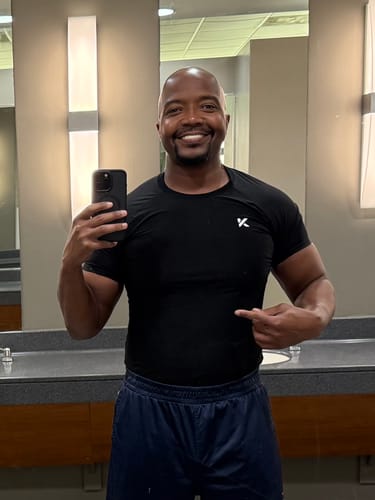 Customer photo review of Men's Sauna Shirt 3-pack Multi Color