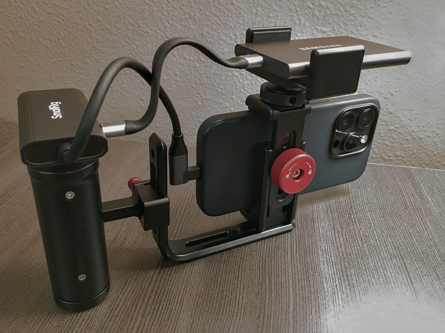 Customer photo review of Beastclamp - Universal Smartphone Clamp