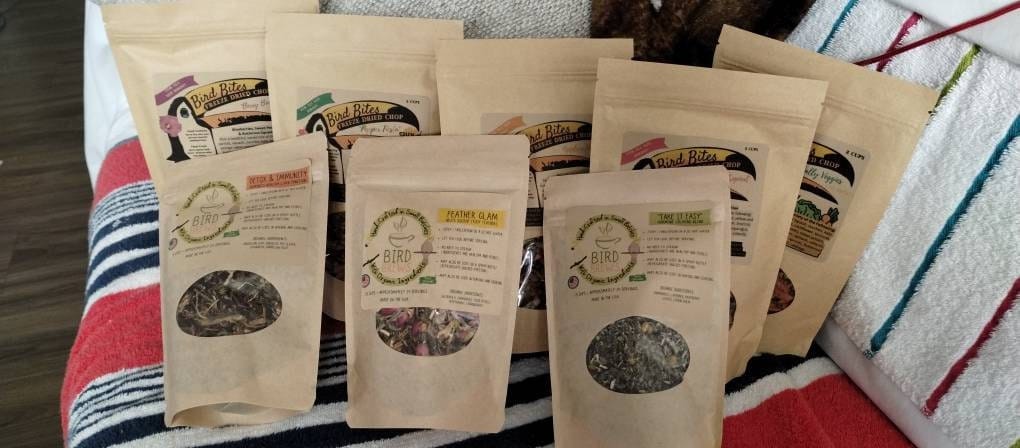 Customer photo review of Bird Bites Freeze Dried Chop - Totally Veggies - No Fruit