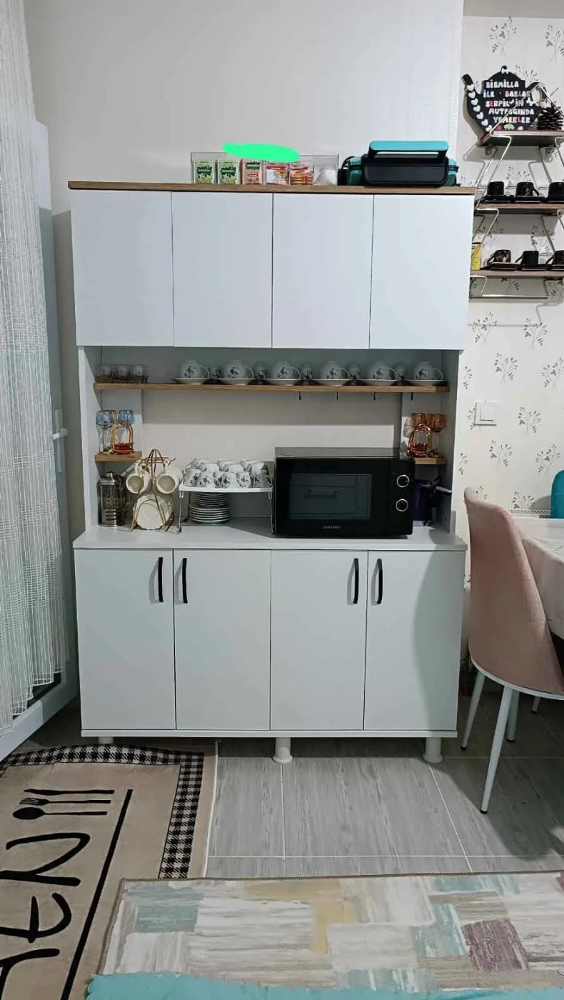 Customer photo review of Rani JE176 Çok Amaçlı Dolap 8 Kapaklı Raflı Kiler Mutfak Dolabı Beyaz - Sepet Ceviz