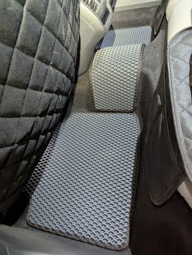 Customer photo review of Dywaniki samochodowe na zamówienie - Przód i tył