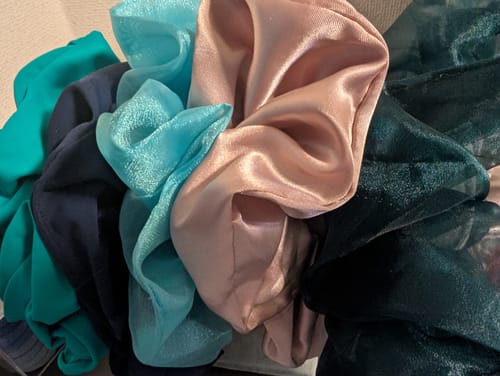 Customer photo review of 12 Days of Hair Claws Advent Calendar