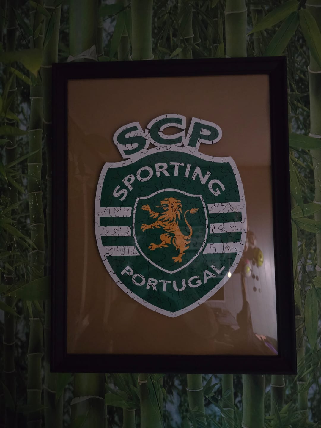 Customer photo review of Sporting CP® Logo - Wooden Puzzle