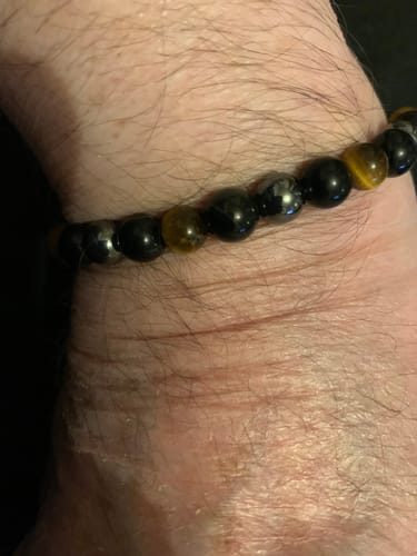 Customer photo review of Bracelet "Triple Protection" en Hématite, Oeil de Tigre et Obsidienne