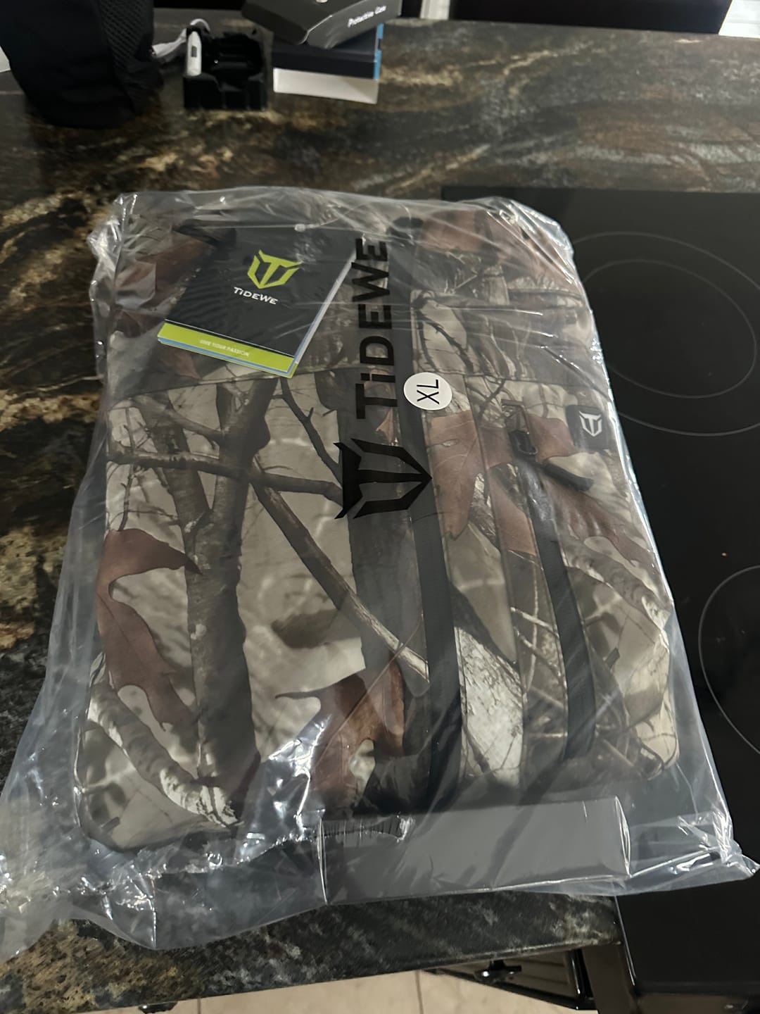 Customer photo review of TideWe Men's Soft Shell Heated Jacket Coat with Detachable Hood and Battery Pack Size S-XXXL