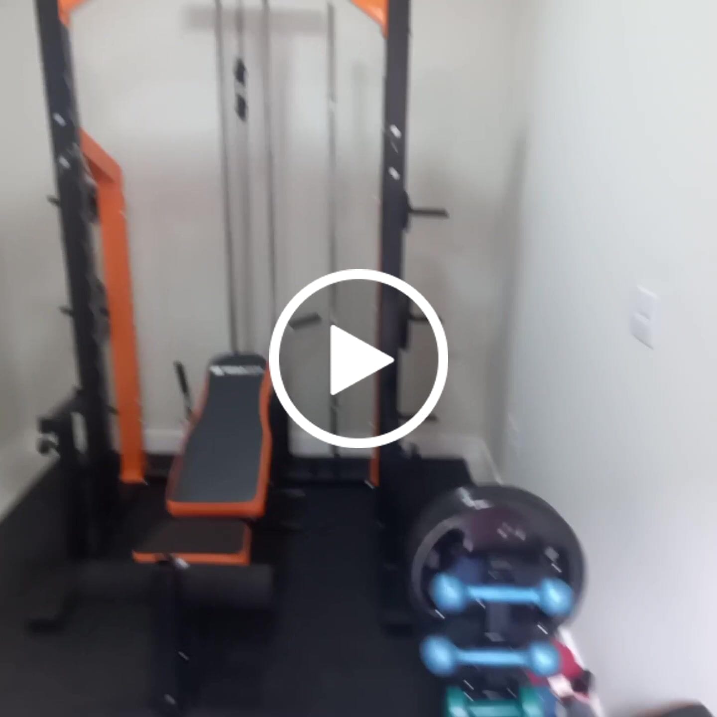 Customer video review of Estação De Musculação Mega Rack Monocross Com Polia Móvel Flutuante 82Kg