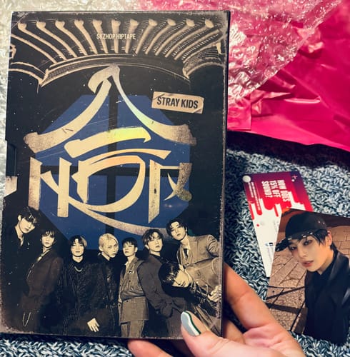 Customer photo review of Stray Kids Album - SKZHop HipTape 合 (HOP)