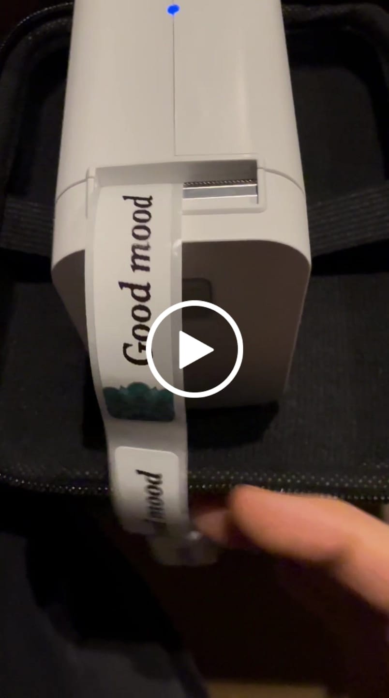Customer video review of D101 1 Inch Inkless Label Printer with Tape - Effortless Labeling Made Easy