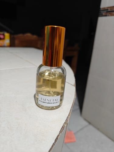 Customer photo review of H110 Inspirado en: Gentleman Society - Givenchy