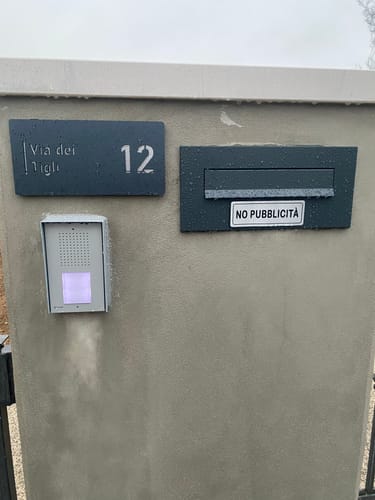 Customer photo review of Numero civico e testo modello Stencil Horizontal