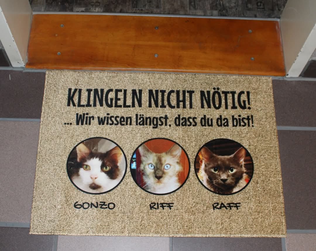 Customer photo review of Klingeln nicht nötig mit Foto - individuelle Fußmatte