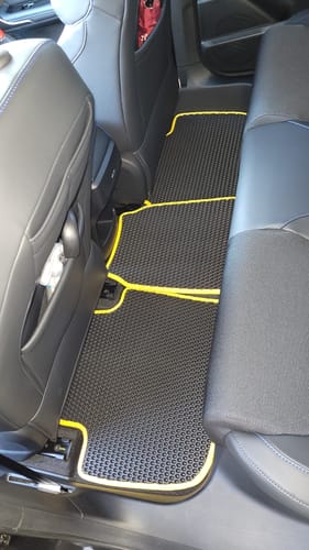 Nina W. review of Auto Fußmatten nach Maß - Komplettset image 2 out of 2