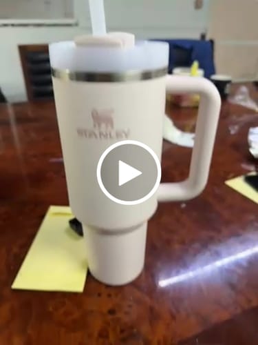 Customer video review of Stanley Quencher H2.0 Flowstate™ Tumbler | 1.1 L