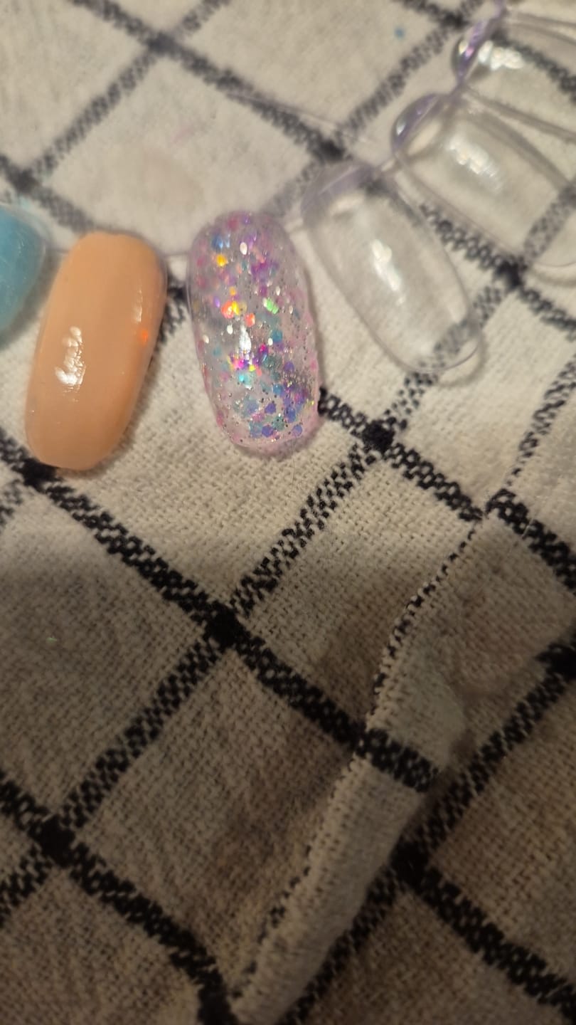 Customer photo review of Warm Nude Dipping Powder