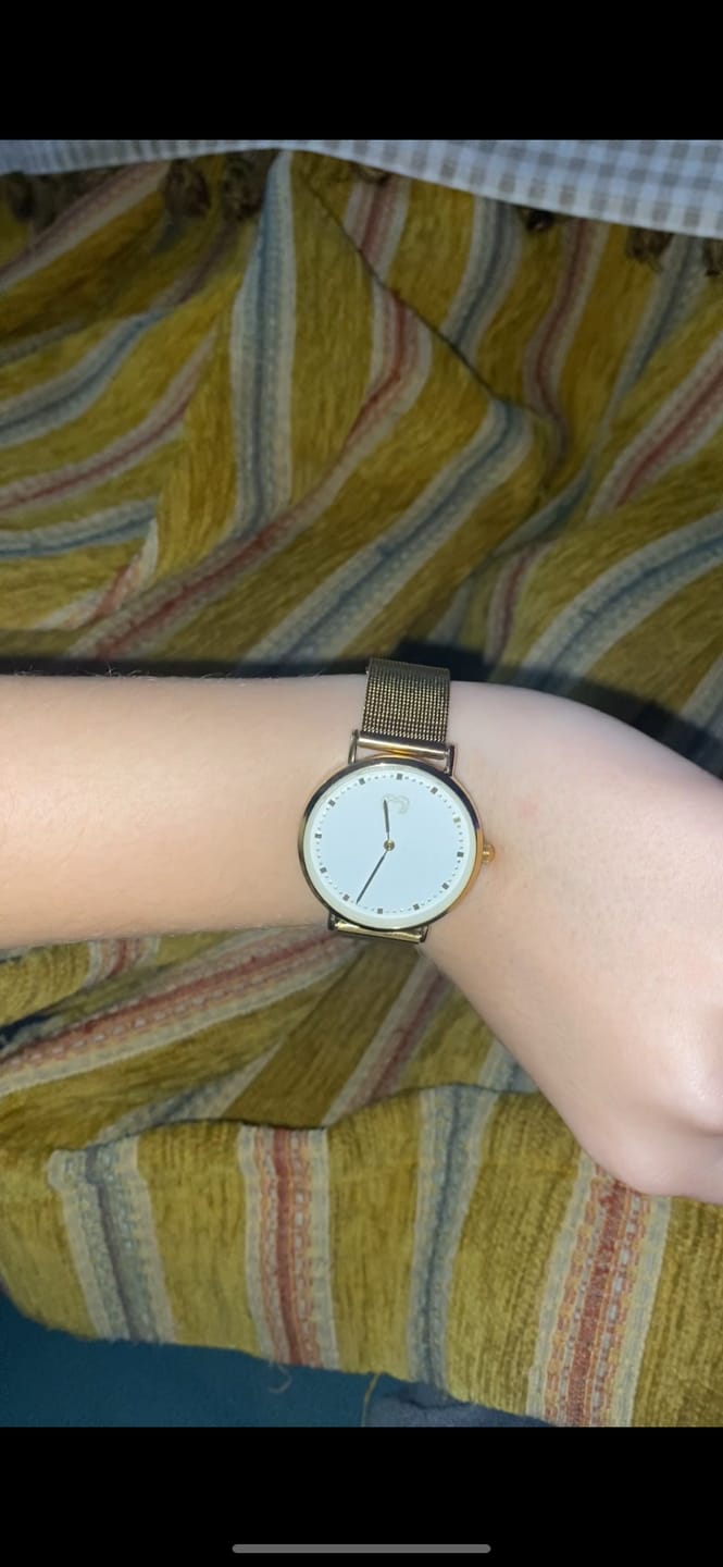Customer photo review of Reloj Juliet ~ GoldWhite
